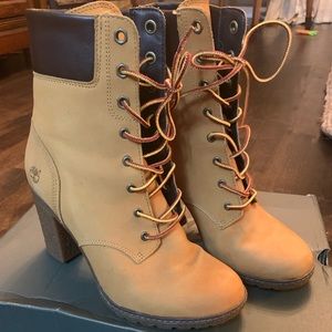Women’s Glancy  timberlands size 7.5